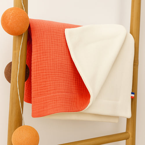 Organic Cotton Fleece Blanket -  Strawberry